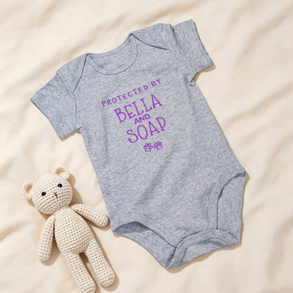 Personalized 100% Cotton Embroidered Protected By Pet Baby Bodysuit with Text and Paw Print Baby Shower Birthday Gift for Newborn Baby