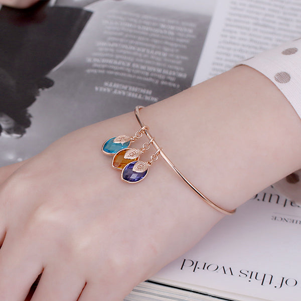 Mom Bracelet with Custom Leaves Birthstones & Initials